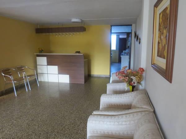 Residencial El Sol De Los Pinos Acomodação com café da manhã Trujillo Exterior foto